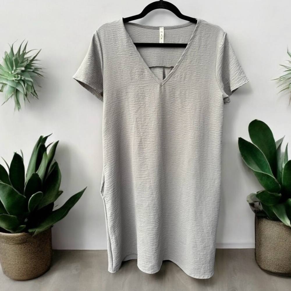MTS Gauzy V-Neck Dress with Pockets Small